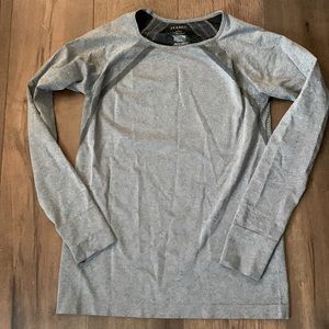 Jaanuu Large, long sleeve shirt